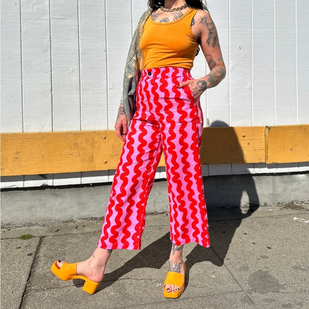Nooworks pants in the retired print “Roll Out” (picture is of squiggle for fit)